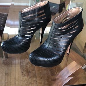 NEW BCBGeneration Black Leather Shoes Size 10/40